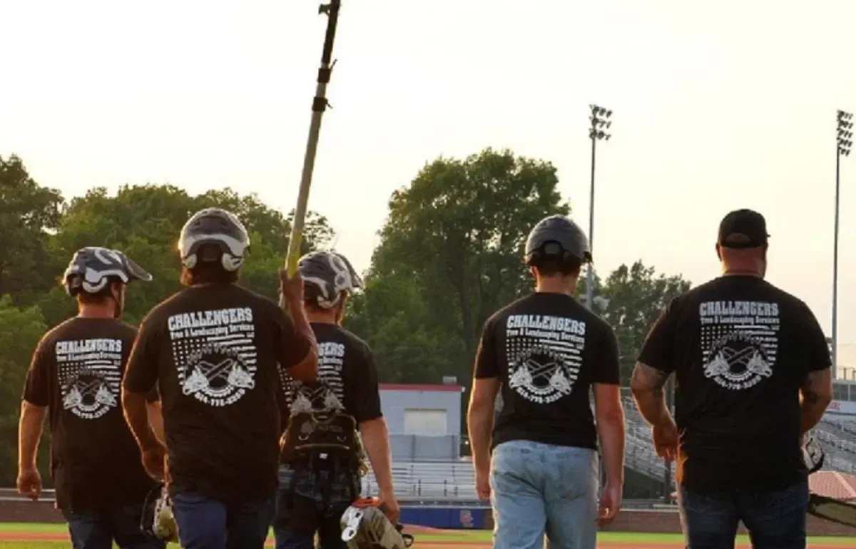 Arborist performing sustainable tree pruning in Columbus using eco-friendly methods